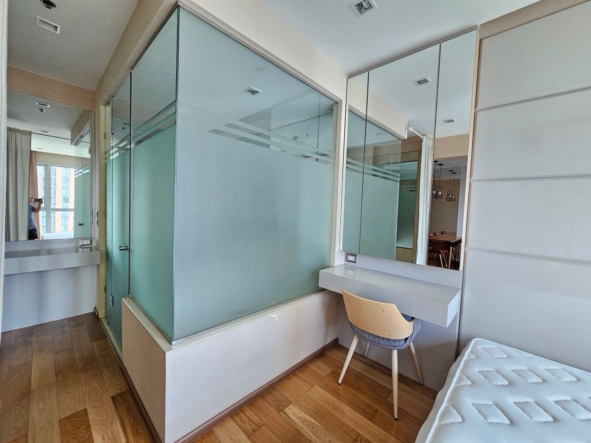 For SaleCondoRama9, Petchburi, RCA : ⚡️Hot Price, cheapest in the building⚡️The address asoke 🔥 45 Sqm 1B1B cheapest in the market 💎 Putter 0928895628 🔥