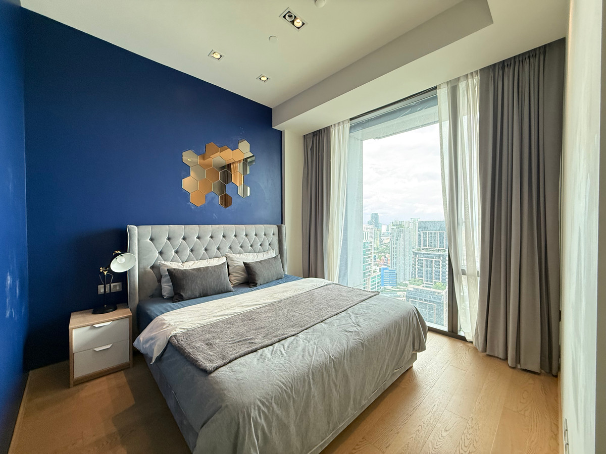 For RentCondoWitthayu, Chidlom, Langsuan, Ploenchit : Reduced Price! Prime Unit, Great View, High Floor Now 40,000 From 50,000