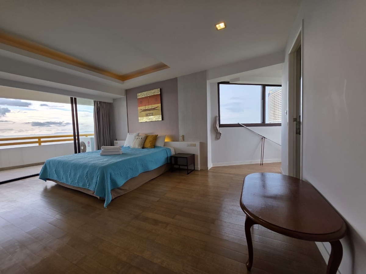 คอนโดพัทยา บางแสน ชลบุรี สัตหีบ : ขายคอนโด ซันไชน์ บีช คอนโดเทล นาจอมเทียน พัทยา Area 188 sqm.3 bedrooms, 3 bathrooms + Maid room. ชั้น 21th floor 