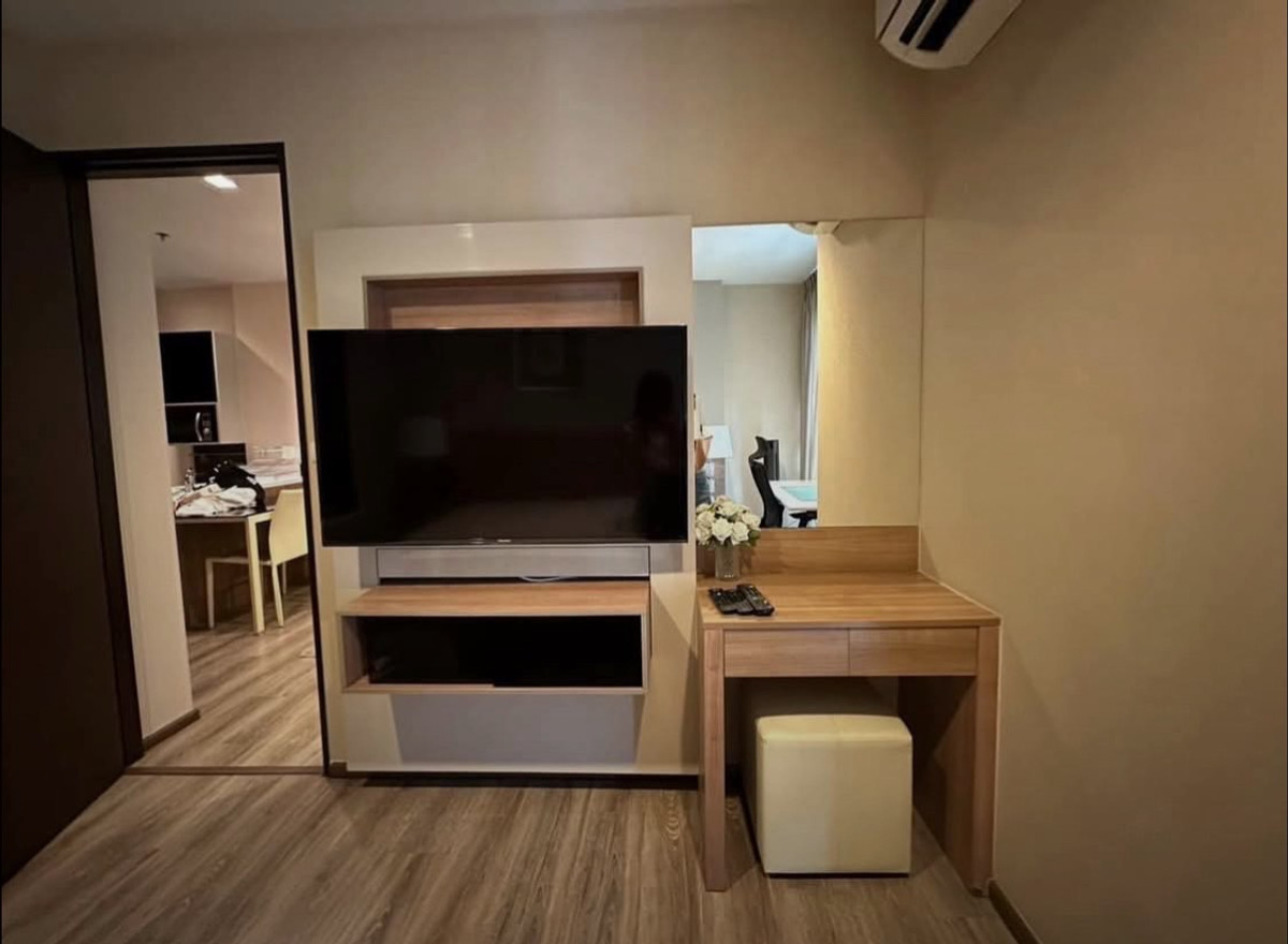 ให้เช่าคอนโดสาทร นราธิวาส : ให้เช่า 📍 Rhythm Sathorn 📍 เฟอร์นิเจอร์ และ เครื่องใช้ไฟฟ้าครบ ใกล้ BTS สุรศักดิ์