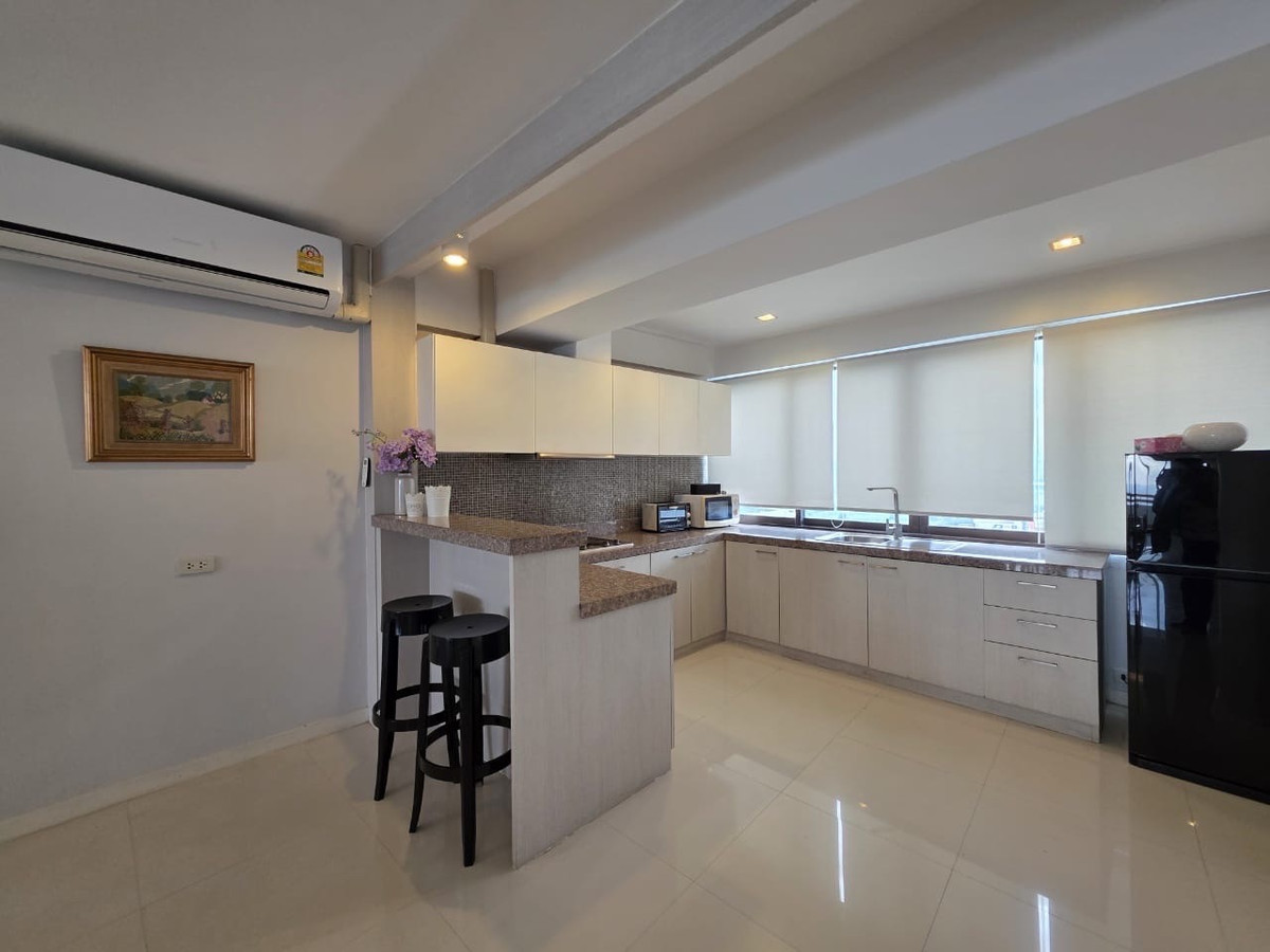 คอนโดพัทยา บางแสน ชลบุรี สัตหีบ : ขายคอนโด ซันไชน์ บีช คอนโดเทล นาจอมเทียน พัทยา Area 188 sqm.3 bedrooms, 3 bathrooms + Maid room. ชั้น 21th floor 