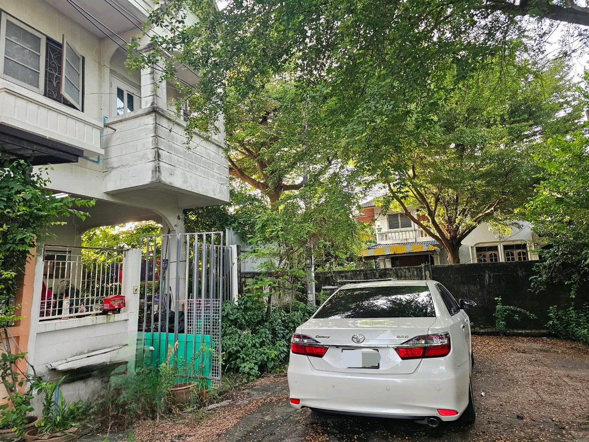 ขายทาวน์โฮมนนทบุรี บางใหญ่ บางบัวทอง : ขายทาวน์เฮ้าส์ แปลงมุม ราคาถูก ใกล้ตลาด