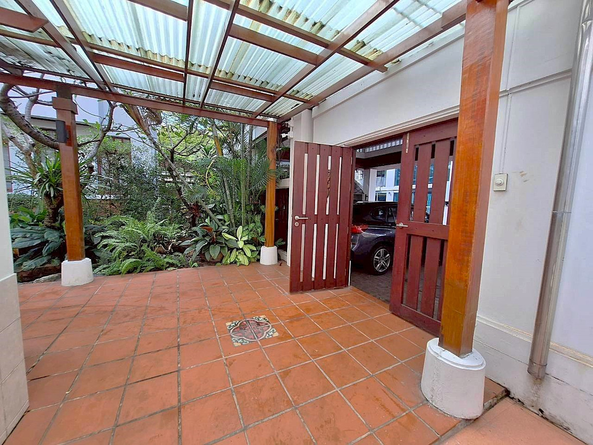 For RentHouseSukhumvit, Asoke, Thonglor : 🏡 Resort style detached house With private swimming pool, Ekkamai ** NO CO-AGENT **