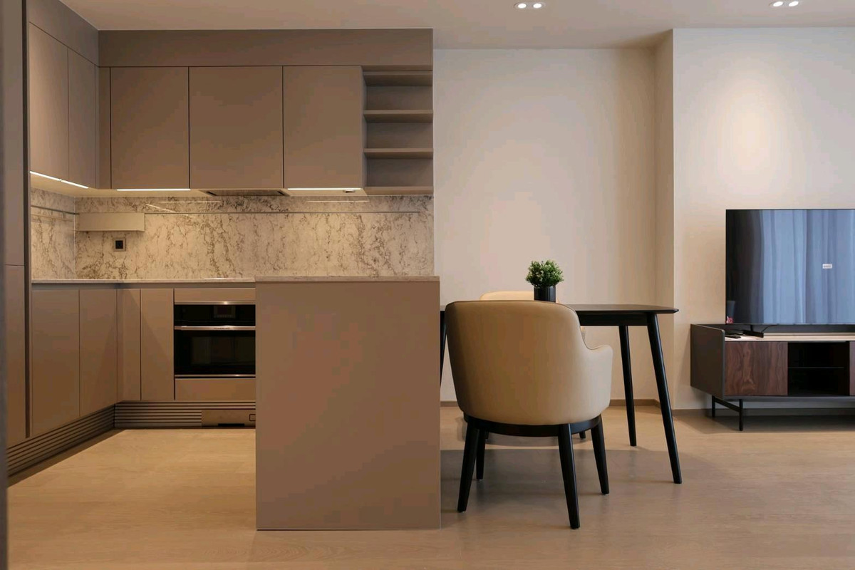 For RentCondoWitthayu, Chidlom, Langsuan, Ploenchit : ✨ Tonson One Residence – 1BR 57 sq m., simple, elegant room, warm like home. Ready to move in after the new year.