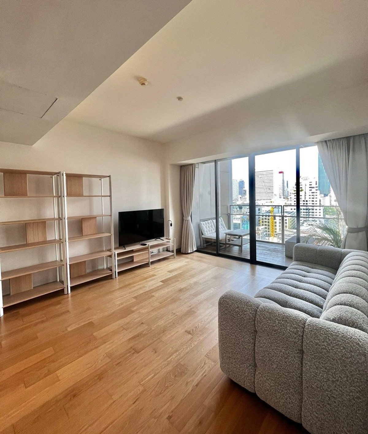 ให้เช่าคอนโดสาทร นราธิวาส : เดอะเม็ท 2 ห้องนอน 50k