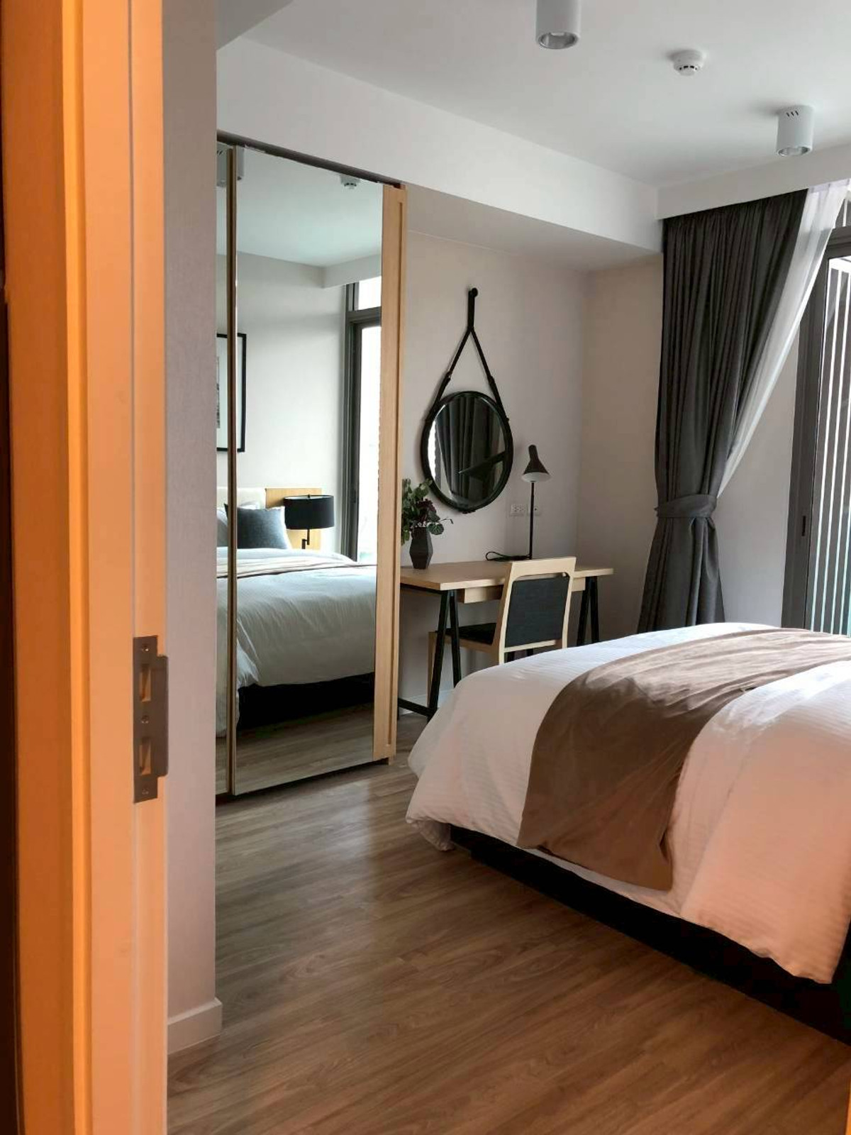 For SaleCondoSilom, Saladaeng, Bangrak : Sell ​​// Siamese Surawong 2bed2bath 74 Sqm 11.5 MB , Transfer fee is half each.