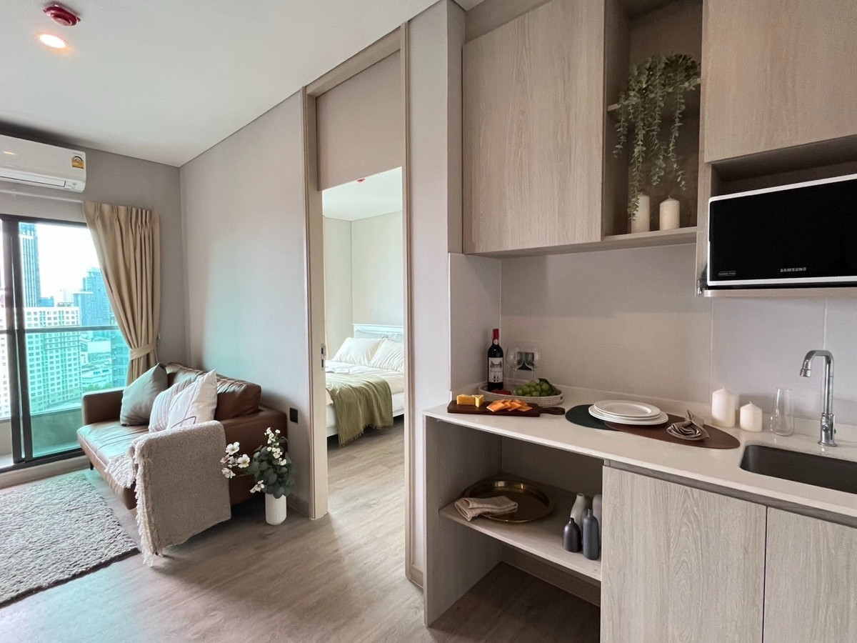 For SaleCondoKasetsart, Ratchayothin : Condo for sale, Lumpini Park, Phahon 32, near BTS Senanikom, only 150 m., fully furnished, ready to move in, 1 bedroom, size 24 sq m., convenient travel, Major Ratchayothin, SCB Park, Chang Building, Central Ladprao, Kasetsart University, Sripatum Univers