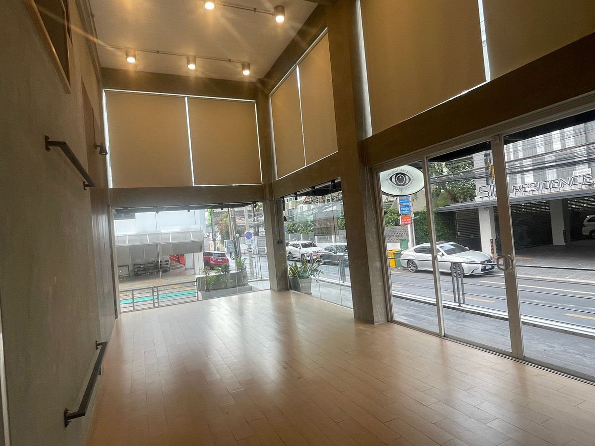 ให้เช่าโฮมออฟฟิศพระราม 9 เพชรบุรีตัดใหม่ RCA : 📍 ให้เช่า Home Office / อาคารสำนักงานส่วนตัว พร้อมลิฟต์ขนของ – พระราม 9 