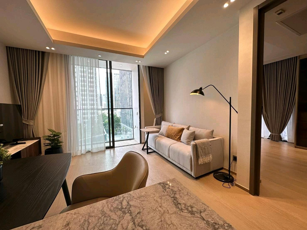 For RentCondoWitthayu, Chidlom, Langsuan, Ploenchit : ✨ Tonson One Residence – 1BR 57 sq m., simple, elegant room, warm like home. Ready to move in after the new year.
