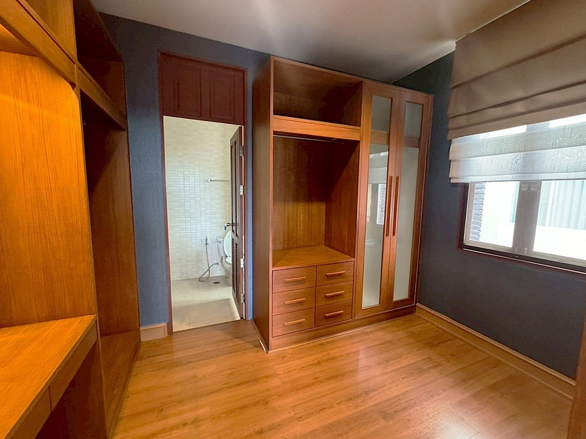 For RentHouseSukhumvit, Asoke, Thonglor : 🏡 Resort style detached house With private swimming pool, Ekkamai ** NO CO-AGENT **