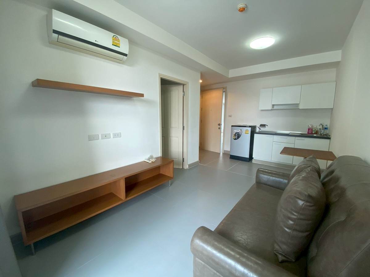 ขายคอนโดเกษตรศาสตร์ รัชโยธิน : ขายด่วน คอนโดเดอะวิลล์ (The Ville Kaset) ขนาด 33 ตร.ม ชั้น 5 พร้อมอยู่ เฟอร์นิเจอร์เครื่องใช้ไฟฟ้าครบ ติดถนนงามวงศ์วาน ใกล้รพ.วิภาวดี ม.เกษตรศาสตร์ ใกล้รถไฟฟ้าสายสีแดงและสายสีเขียว 