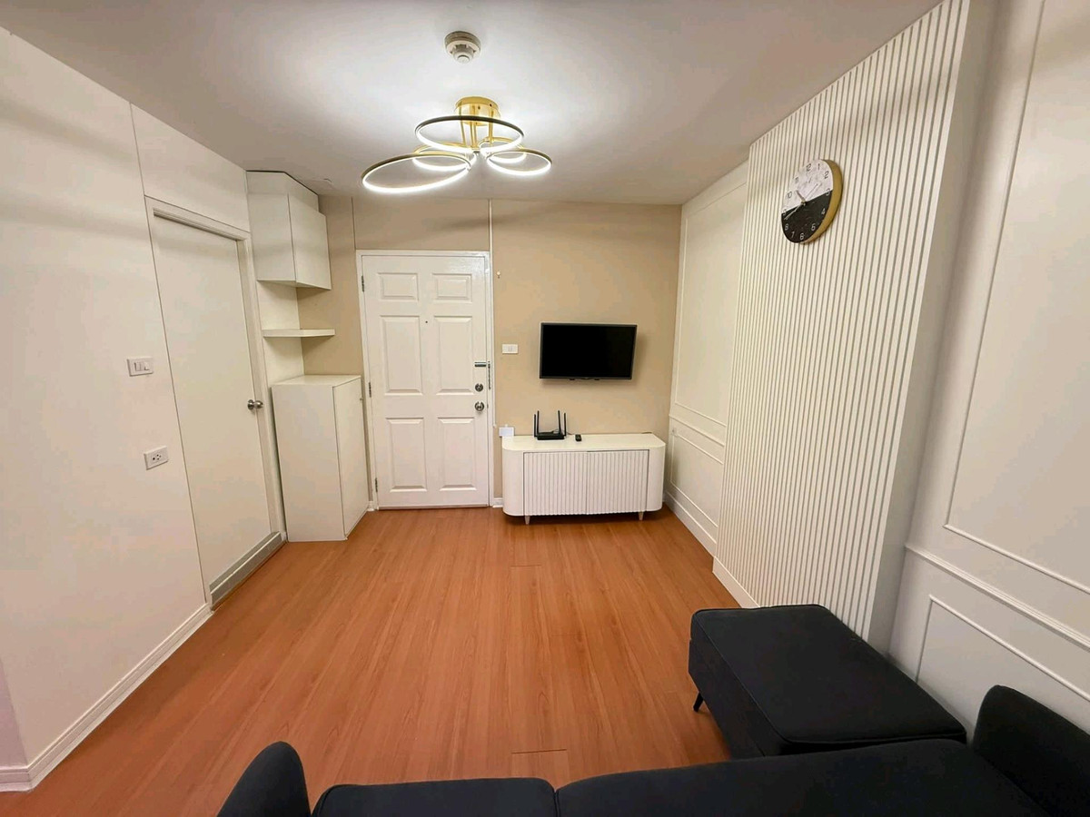 For RentCondoRamkhamhaeng, Hua Mak : 📍 Good location, convenient travel, near Ramkhamhaeng BTS station. Fully furnished, ready to move in!!