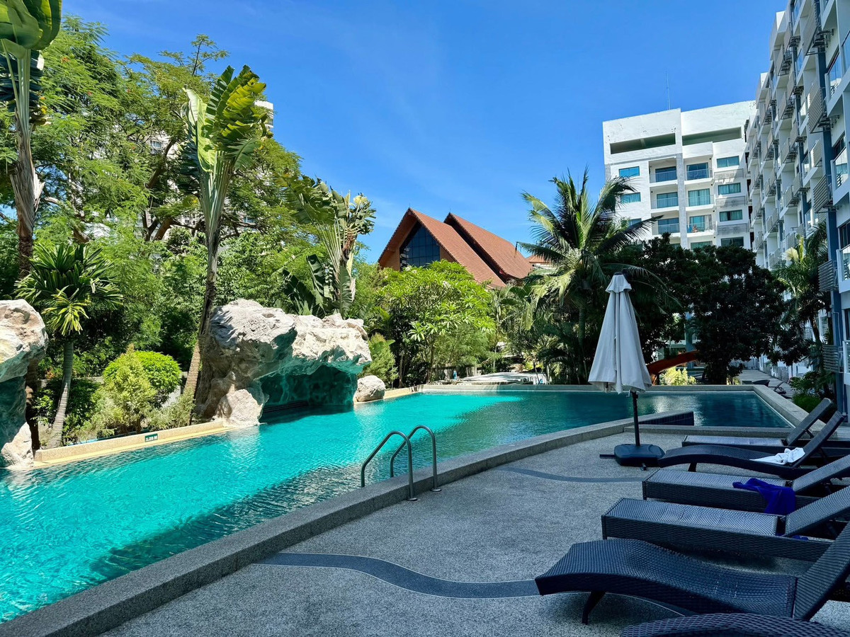 For SaleCondoPattaya, Bangsaen, Chonburi : For sale condo Club Royal Wongamat 4 floor 1 Bed room (S03-0368) 