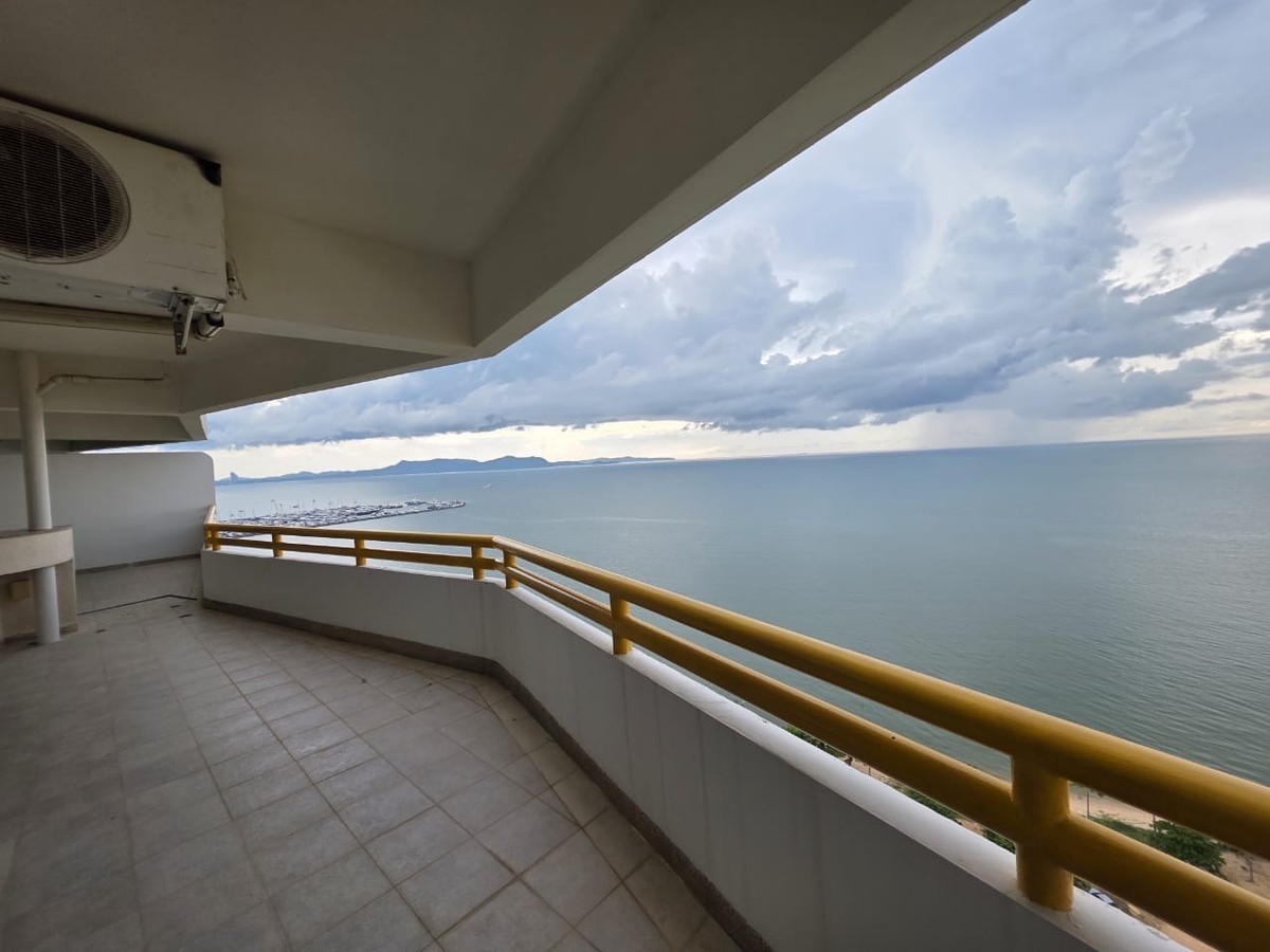 คอนโดพัทยา บางแสน ชลบุรี สัตหีบ : ขายคอนโด ซันไชน์ บีช คอนโดเทล นาจอมเทียน พัทยา Area 188 sqm.3 bedrooms, 3 bathrooms + Maid room. ชั้น 21th floor 