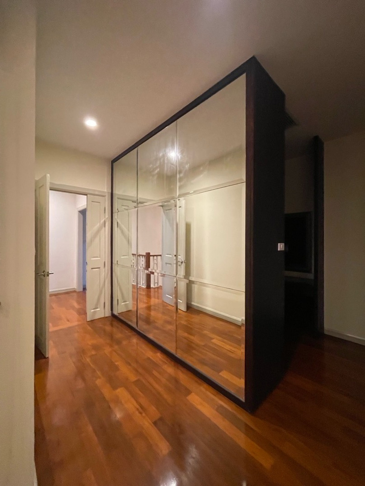 ให้เช่าบ้านอ่อนนุช อุดมสุข : Baan Sansiri Sukhumvit 67 Private swimming pool inside the house Prime Sukhumvit BTS Phra Khanong Station (Exit 1) @bhumdevelopment 