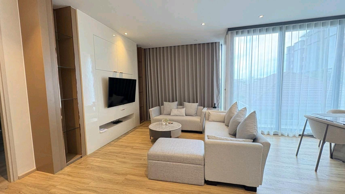 For RentCondoBangna, Bearing, Lasalle : 📍 Location: Soi Bearing, close to BTS Bearing, only 5 minutes, convenient travel connecting Sukhumvit - Bangna - Srinakarin.