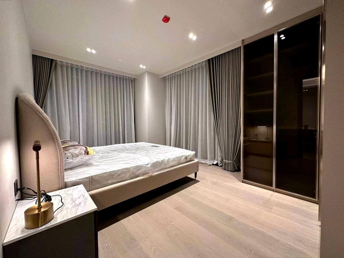 For RentCondoWitthayu, Chidlom, Langsuan, Ploenchit : ✨ Tonson One Residence – 1BR 57 sq m., simple, elegant room, warm like home. Ready to move in after the new year.