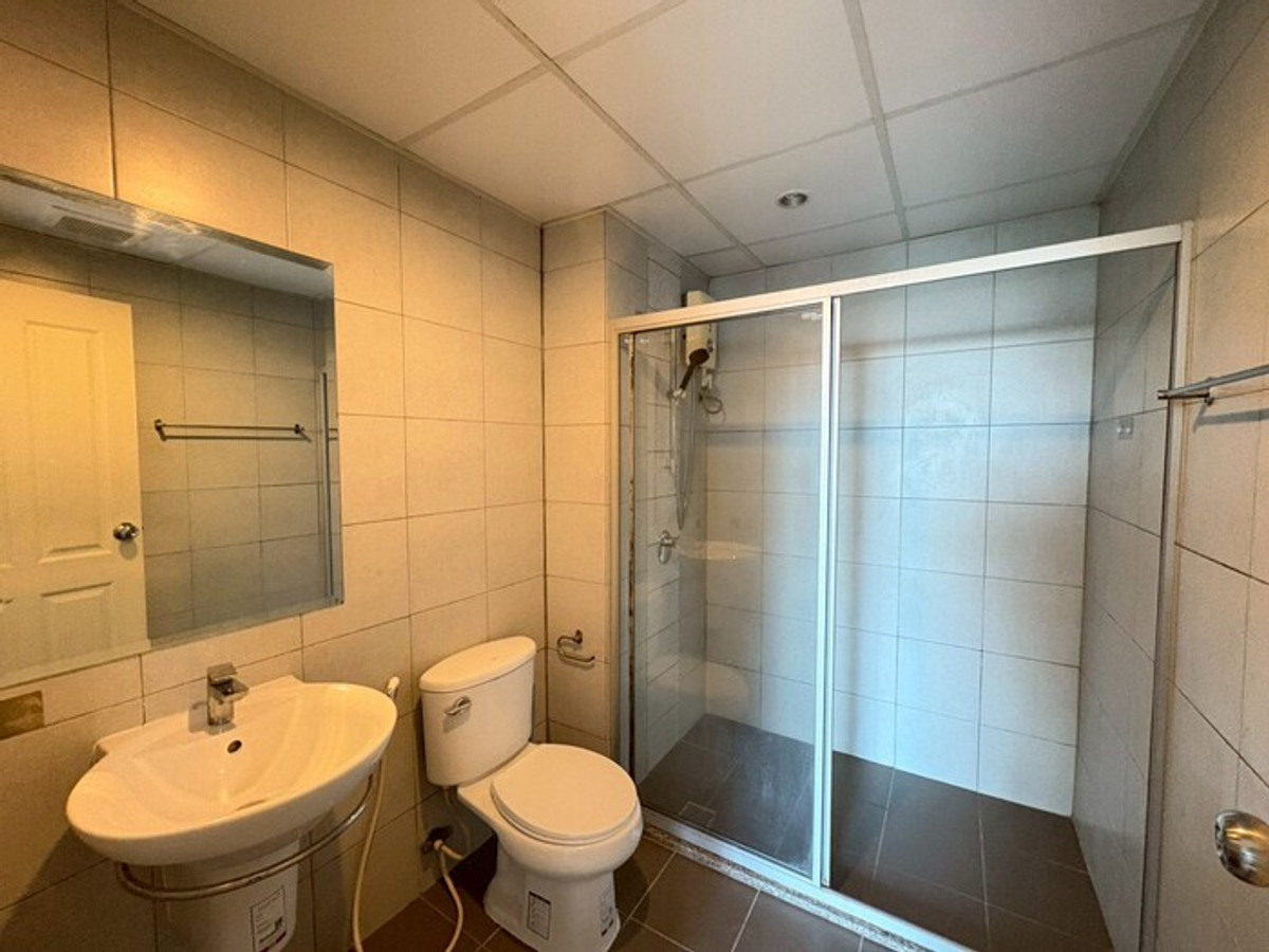 ขายคอนโดบางซื่อ วงศ์สว่าง เตาปูน : 💖💖 ขาย ราคาถูก !! คอนโด ศุภาลัย เวอเรนด้า รัชวิภา-ประชาชื่น / 1 ห้องนอน ขนาด 43 ตรม ราคา 2.85 ล้านบาท🚈 สนใจแอดไลน์ LINE ID: atfirm2010💖💖