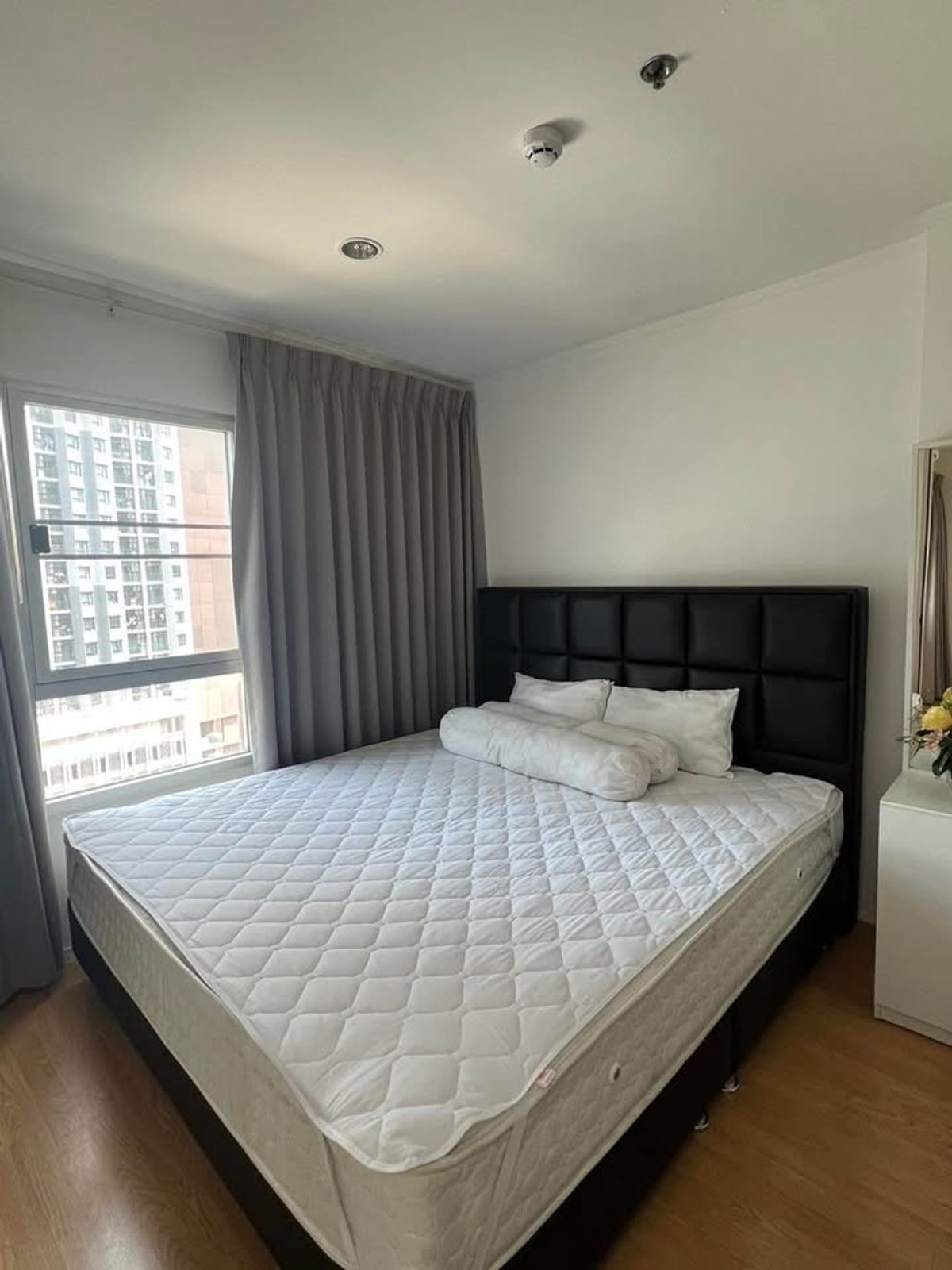 For SaleCondoPattanakan, Srinakarin : (Code SM1558) Condo for sale Lumpini place srinakarin - huamak station Lumpini Place Srinakarin - Hua Mak Station, fully furnished.