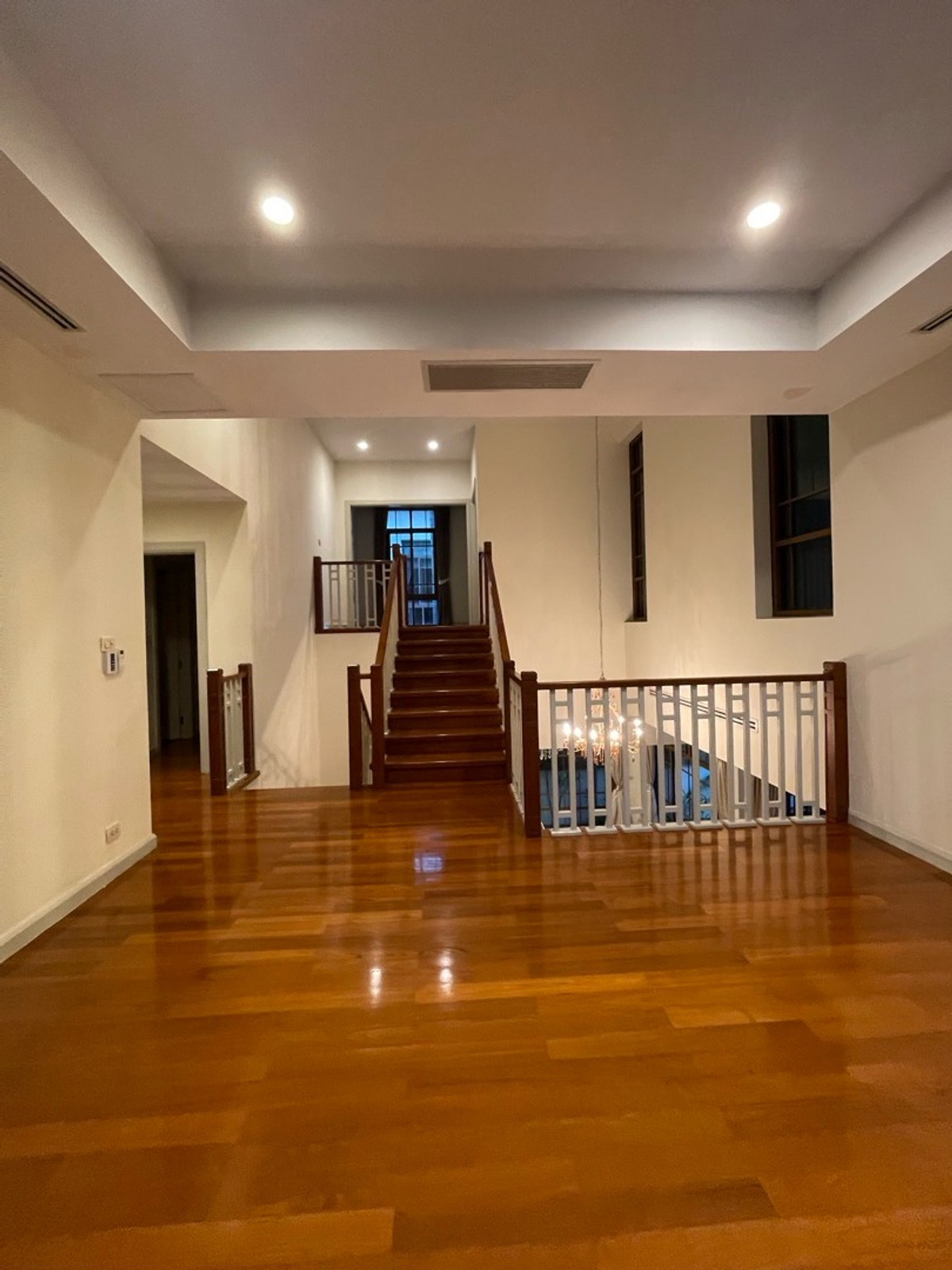 ให้เช่าบ้านอ่อนนุช อุดมสุข : Baan Sansiri Sukhumvit 67 Private swimming pool inside the house Prime Sukhumvit BTS Phra Khanong Station (Exit 1) @bhumdevelopment 