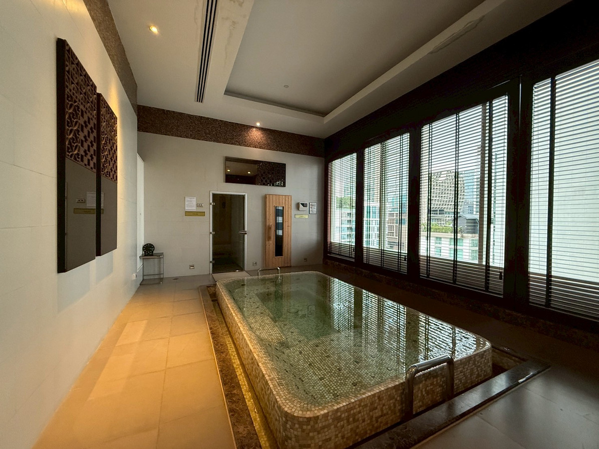 ขายคอนโดวิทยุ ชิดลม หลังสวน : ขาย คอนโดหรู ใจกลางหลังสวน | Q Langsuan ชั้น 25 คอนโด Freehold ทำเล Prime CBD ของกรุงเทพฯ