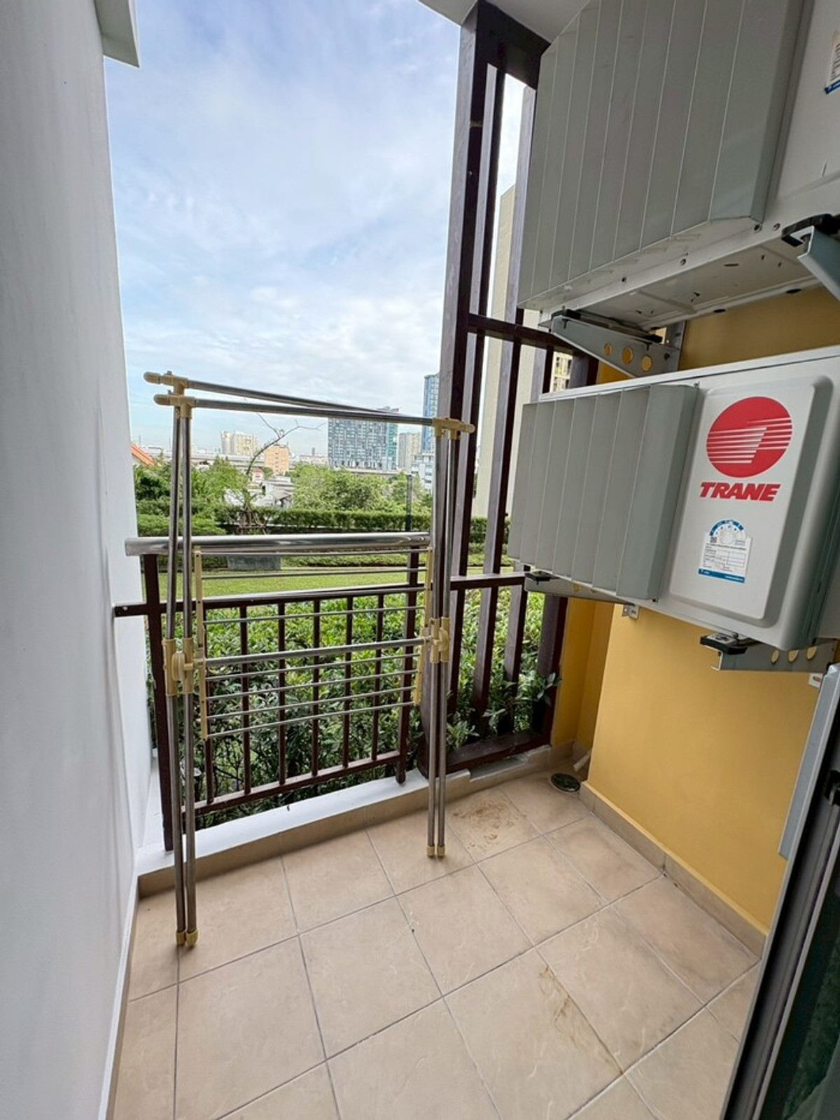 ขายคอนโดบางซื่อ วงศ์สว่าง เตาปูน : 💖💖 ขาย ราคาถูก !! คอนโด ศุภาลัย เวอเรนด้า รัชวิภา-ประชาชื่น / 1 ห้องนอน ขนาด 43 ตรม ราคา 2.85 ล้านบาท🚈 สนใจแอดไลน์ LINE ID: atfirm2010💖💖