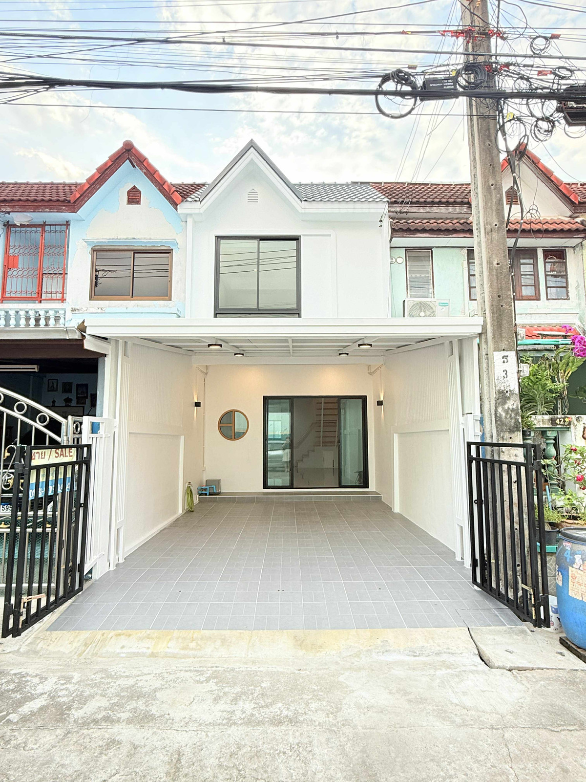 ขายทาวน์โฮมบางแค เพชรเกษม : ทาวน์เฮาส์ ตกแต่งใหม่ หมู่บ้านจรัญ 4 วิลล่า บางแวก 53 ใกล้ MRT