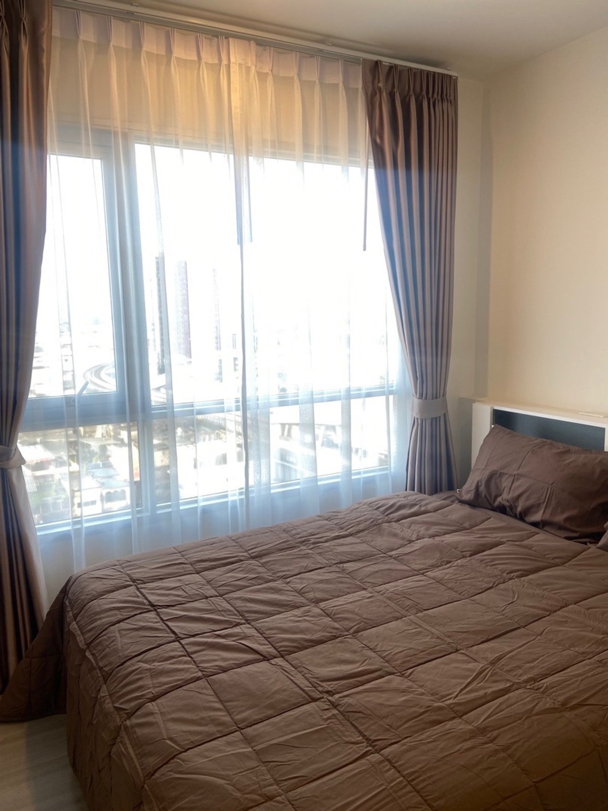 For RentCondoPinklao, Charansanitwong : ⭐️ The President Charan - Yaek Fai Chai Station ⭐️ 1 Bed 35 sq m. Furniture and electrical appliances are ready.