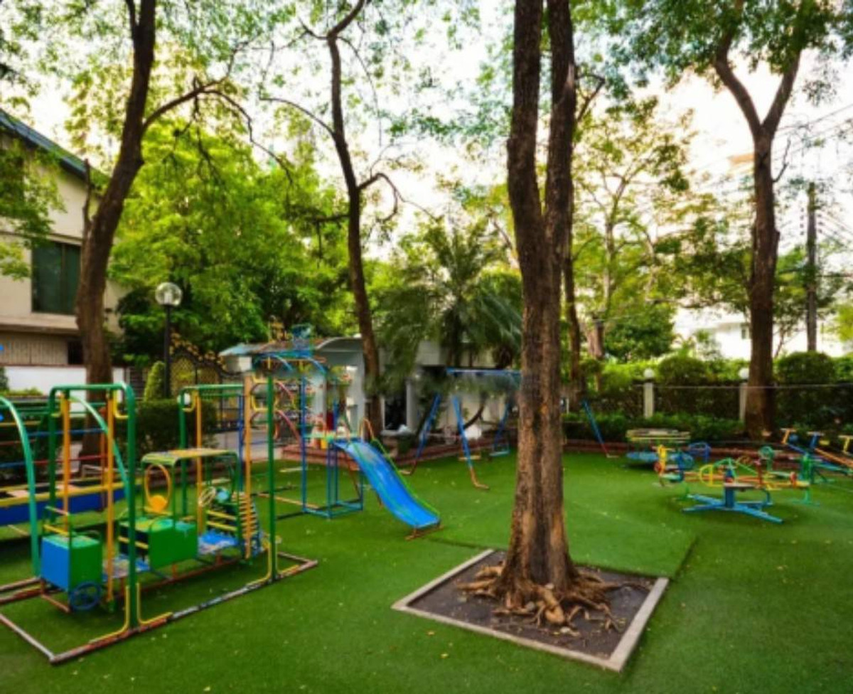 ขายคอนโดสุขุมวิท อโศก ทองหล่อ : 🔥ขายถูกคอนโด Richmond Palace 🔥ห้องมุม  รีโนเวทใหม่  143.82 ตร.ม. 3 นอน 3 น้ำ*ห้องแม่บ้าน