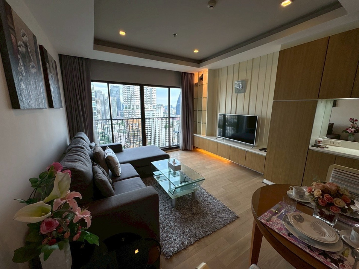 ให้เช่าคอนโดสุขุมวิท อโศก ทองหล่อ : 🔥Rent at Noble Refine 🔥1BR 1BR 🔥40,000-45,000🔥52sqm 🔥Floor23