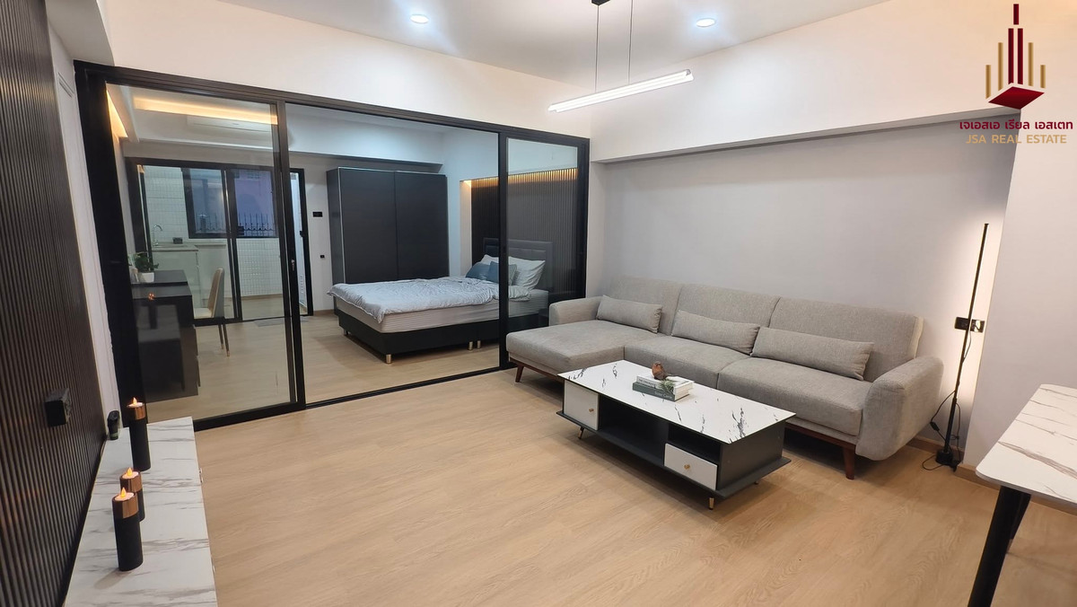 ขายคอนโดสาทร นราธิวาส : ✨ For Sale: Merlin Tower Condo ✨  💰 Only 1,790,000 THB