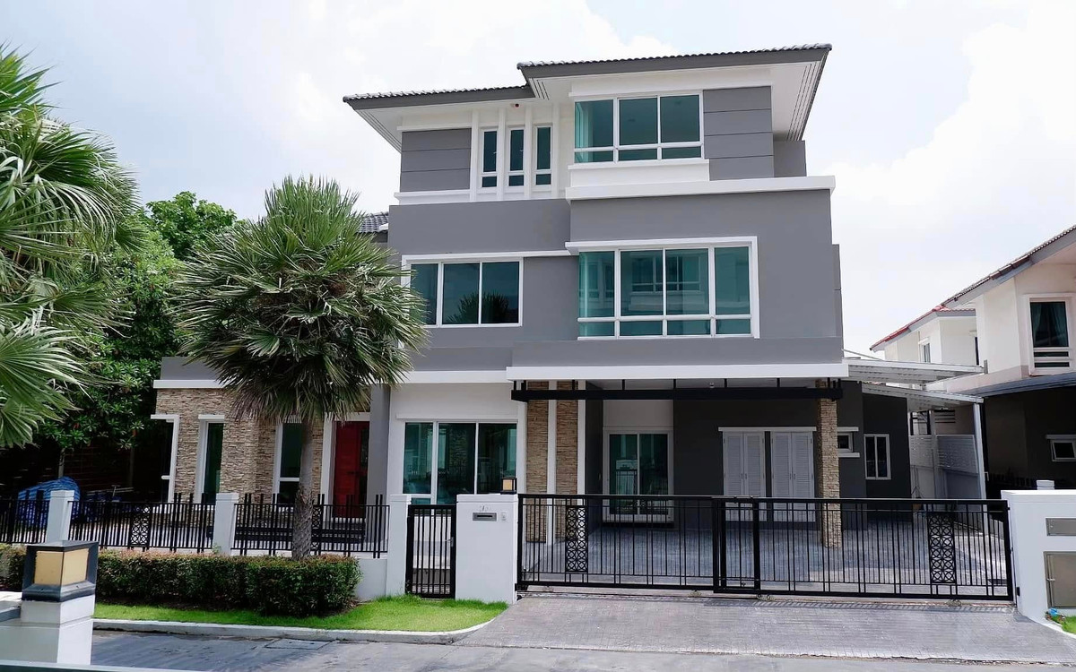 HousePattanakan, Srinakarin : P-2834 For rent/Urgent sale!  Luxury detached house Grand Bangkok Boulevard Rama 9 - Srinakarin, ready to move in.
