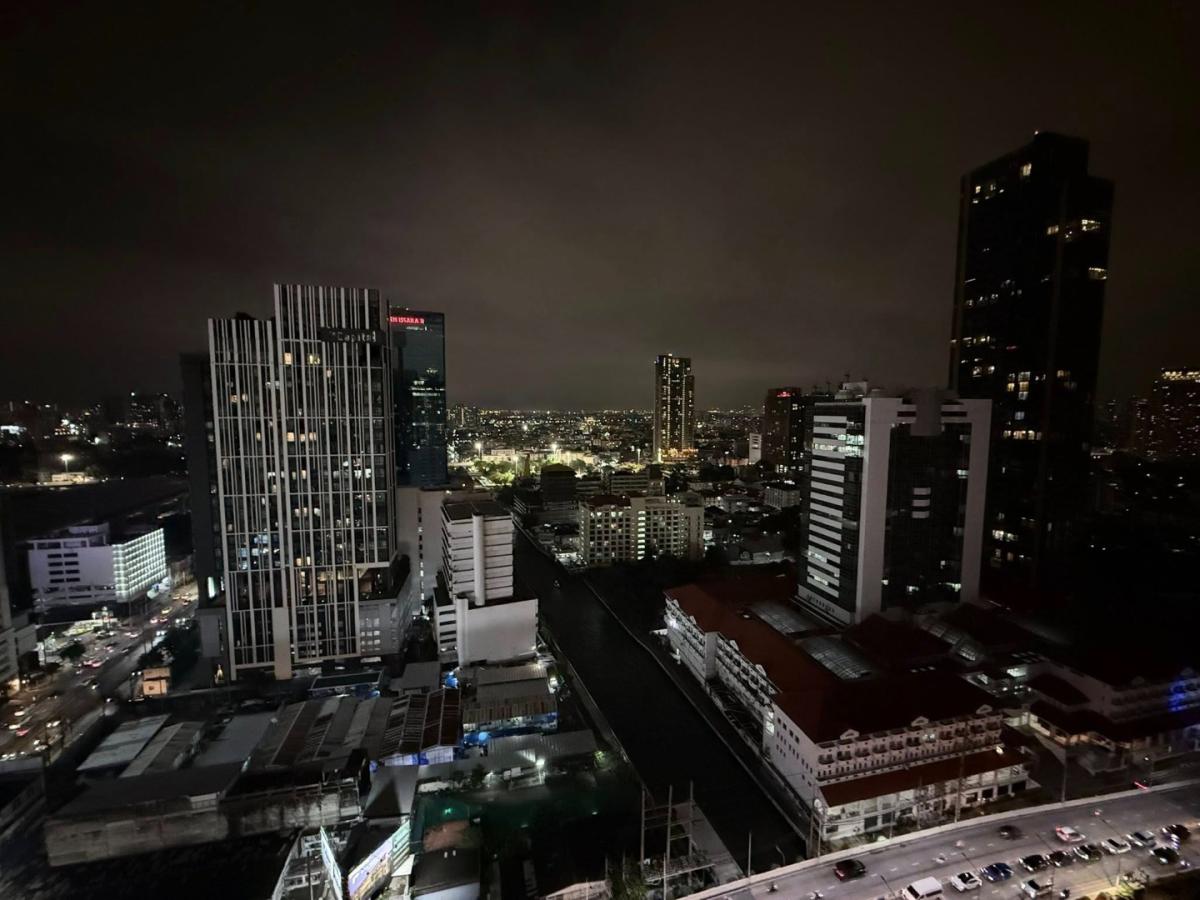 ให้เช่าคอนโดพระราม 9 เพชรบุรีตัดใหม่ RCA : 🔥ให้เช่าด่วน🔥 ทรู ทองหล่อ ห้องกว้าง วิวไม่บล็อค เฟอร์นิเจอร์ครบพร้อมเข้าอยู่ ใกล้รถไฟฟ้า BTS ทองหล่อ