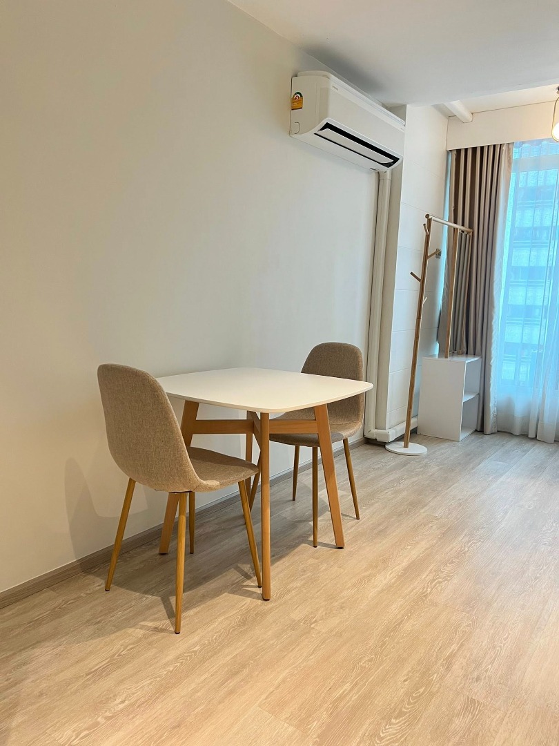 For RentCondoSukhumvit, Asoke, Thonglor : 🔥Urgent Rent🔥 The Clover Thonglor, fully furnished, ready to move in, near BTS Thonglor.