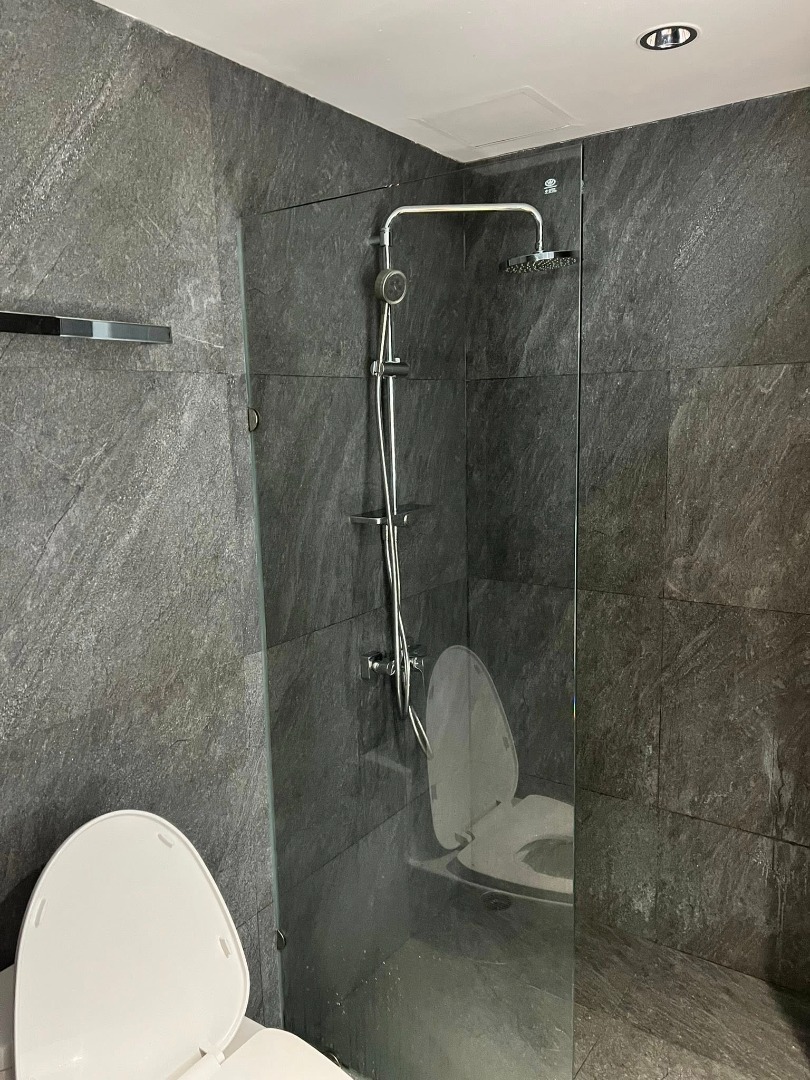 For RentCondoSukhumvit, Asoke, Thonglor : 🔥Urgent Rent🔥 The Clover Thonglor, fully furnished, ready to move in, near BTS Thonglor.