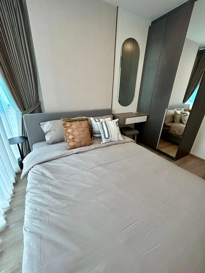 ให้เช่าคอนโดพระราม 9 เพชรบุรีตัดใหม่ RCA : 🔥ให้เช่าด่วน🔥โนเบิล นิว ดิสทริค อาร์ 9 ห้องใหม่ ห้องริม เฟอร์ครบครัน พร้อมเข้าอยู่ได้ทันที ติด MRT พระราม 9 และ Central พระราม 9