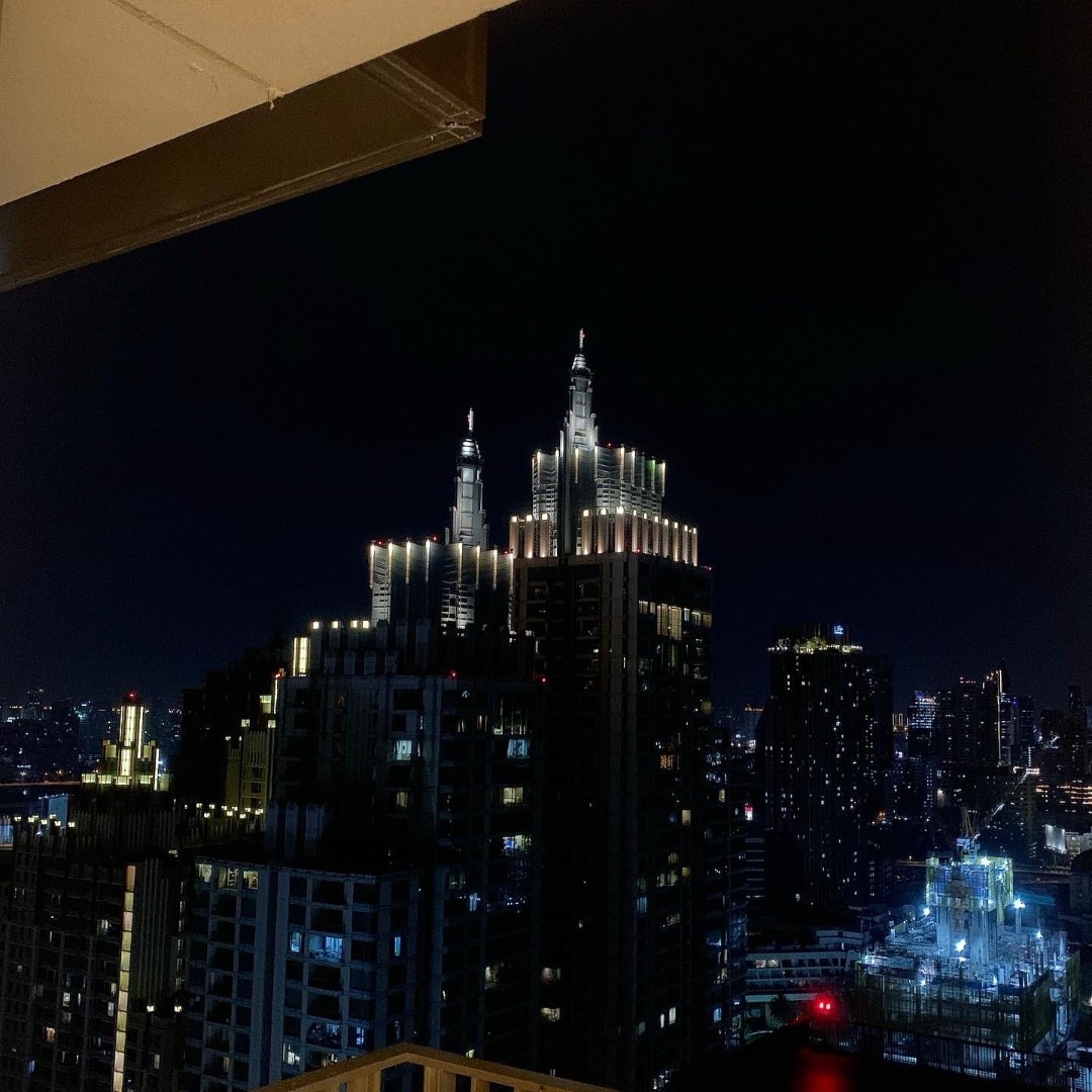 ให้เช่าคอนโดวิทยุ ชิดลม หลังสวน : 🔥ให้เช่าด่วน🔥ทเวนตี้เอท ชิดลม ห้องตกแต่งหรู (ทิศตะวันออก) เฟอร์นิเจอร์ครบพร้อมเข้าอยู่ ใกล้รถไฟฟ้า BTS ชิดลม เพียง 280 ม.