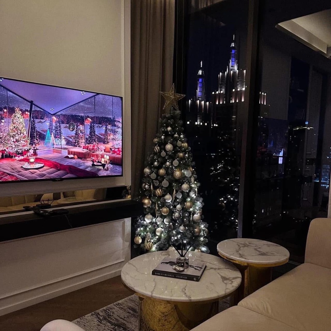 For RentCondoWitthayu, Chidlom, Langsuan, Ploenchit : 🔥Urgent for rent🔥 Twenty Eight Chidlom, luxuriously decorated room (east facing), fully furnished, ready to move in, just 280 meters from BTS Chidlom.