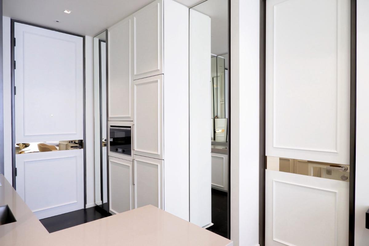 ให้เช่าคอนโดวิทยุ ชิดลม หลังสวน : 🔥ให้เช่าด่วน🔥ทเวนตี้เอท ชิดลม ห้องตกแต่งหรู (ทิศตะวันออก) เฟอร์นิเจอร์ครบพร้อมเข้าอยู่ ใกล้รถไฟฟ้า BTS ชิดลม เพียง 280 ม.