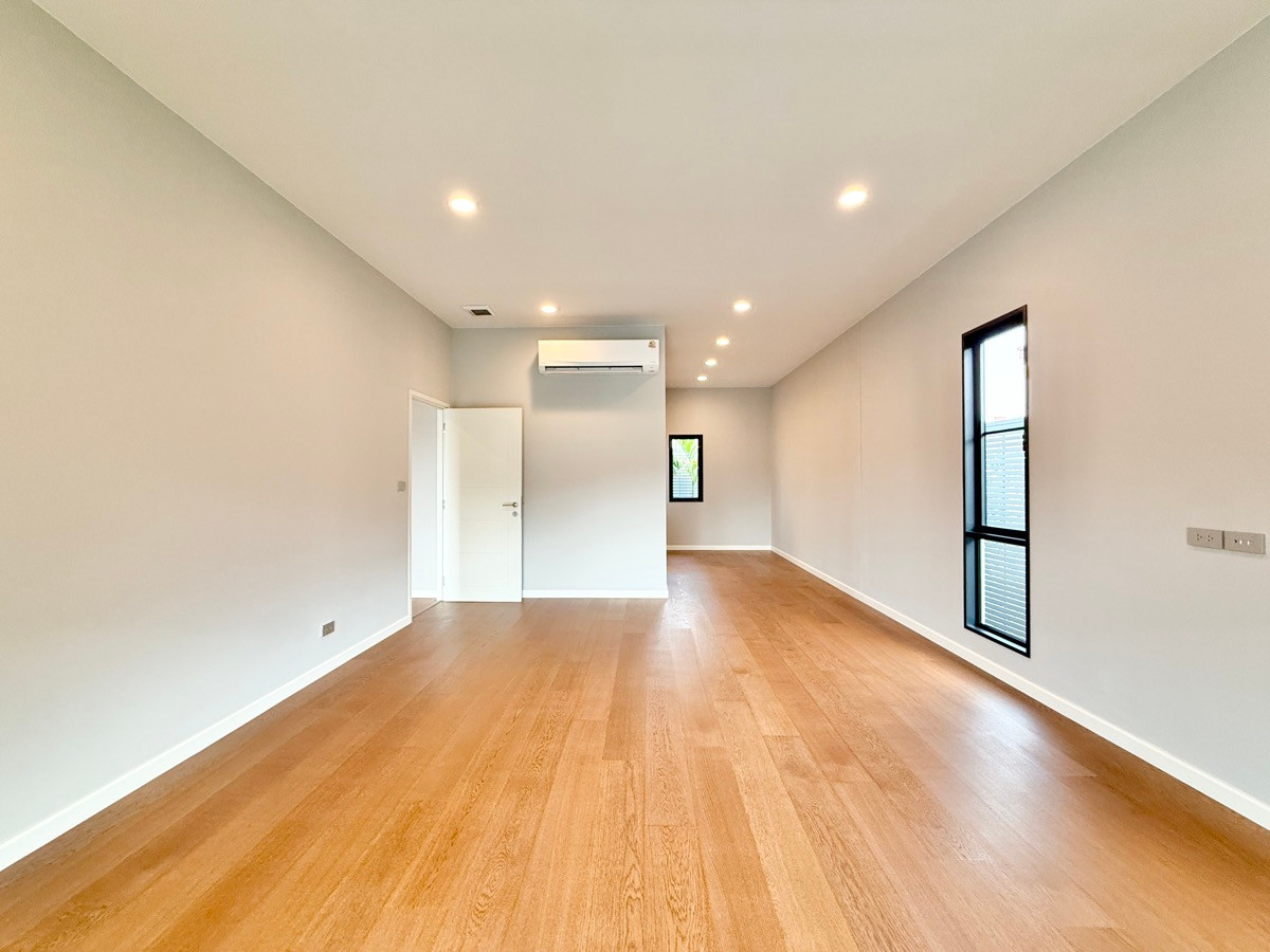 ขายบ้านสมุทรปราการ สำโรง : Else Bearing 32 บ้านเดี่ยว แปลงใหญ่ 170 ตร.วา  พร้อม Pool & Garden 📞 092-690-5445 โครงการ Private มีแค่ 4 หลัง ไม่มีค่าส่วนกลาง 