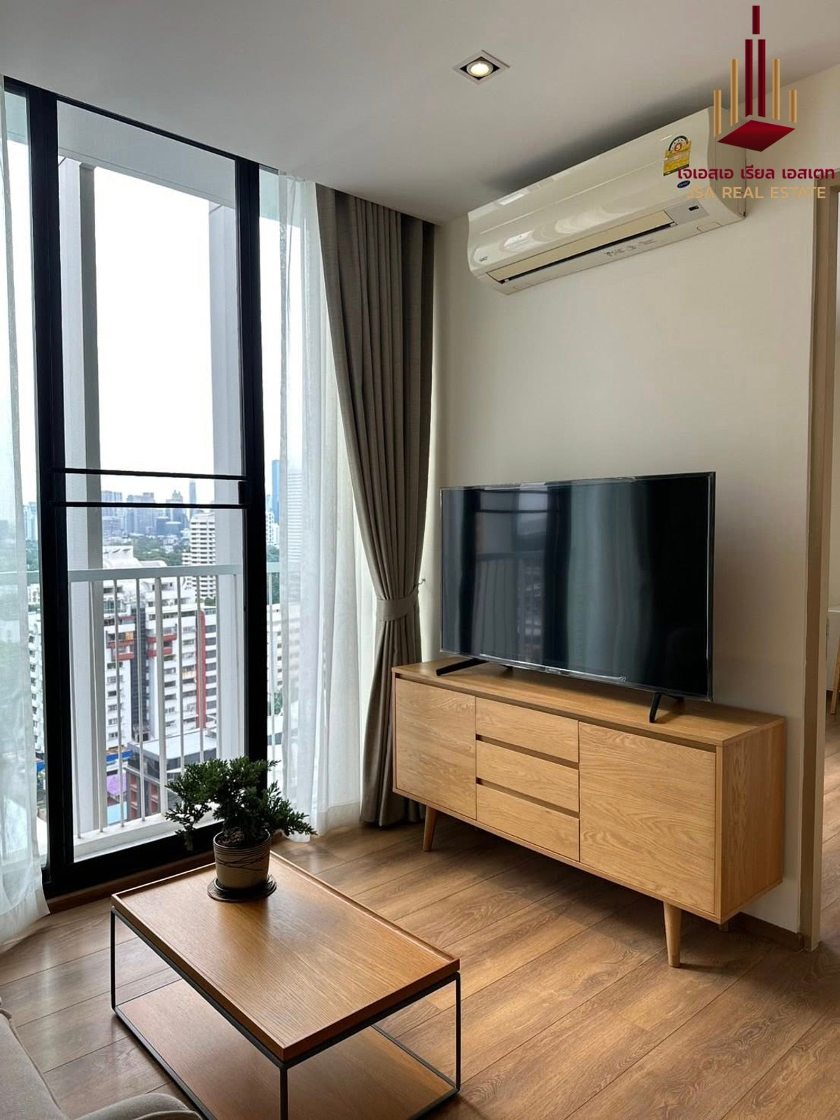 For RentCondoSukhumvit, Asoke, Thonglor : ✨ For Rent: Park Origin Phrom Phong Condo ✨ 💰 Only 50,000 THB/month