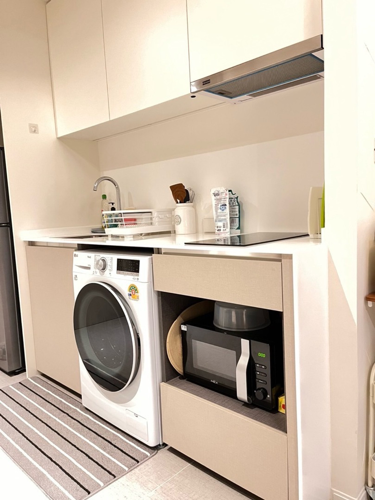 For RentCondoHuahin, Prachuap Khiri Khan, Pran Buri : For rent: Veranda Residence Hua-Hin Khao Takiab.