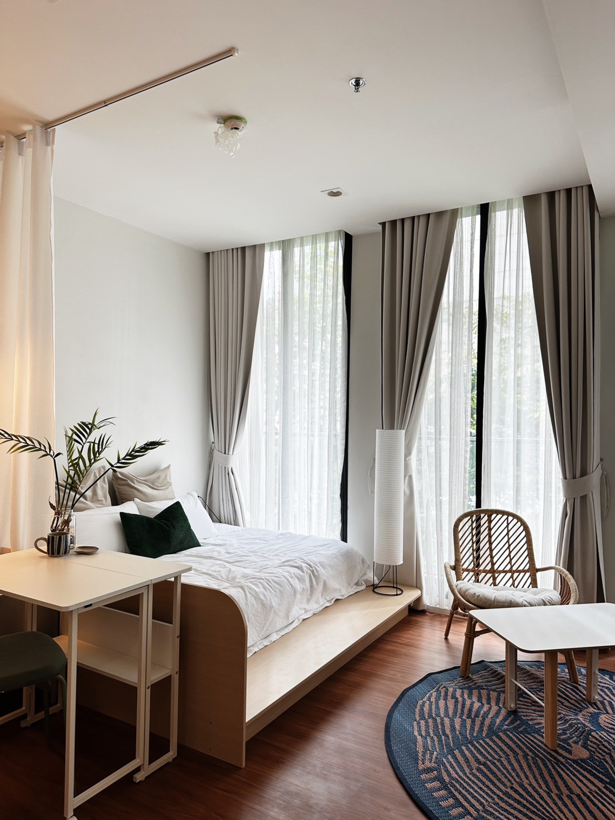 ให้เช่าคอนโดวิทยุ ชิดลม หลังสวน : Short Term OK! 1 Bed ติด BTS เพลินจิต ราคา 38,000 บาท