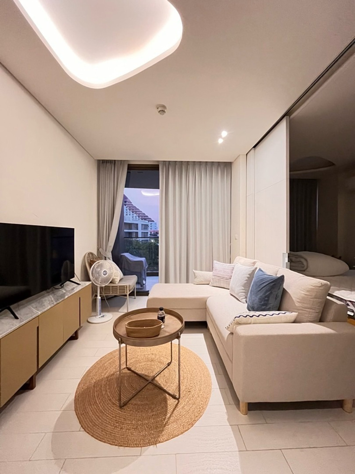 For RentCondoHuahin, Prachuap Khiri Khan, Pran Buri : For rent: Veranda Residence Hua-Hin Khao Takiab.