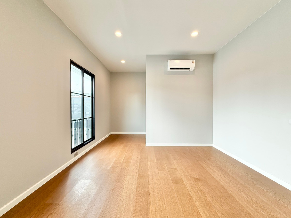 ขายบ้านสมุทรปราการ สำโรง : Else Bearing 32 บ้านเดี่ยว แปลงใหญ่ 170 ตร.วา  พร้อม Pool & Garden 📞 092-690-5445 โครงการ Private มีแค่ 4 หลัง ไม่มีค่าส่วนกลาง 