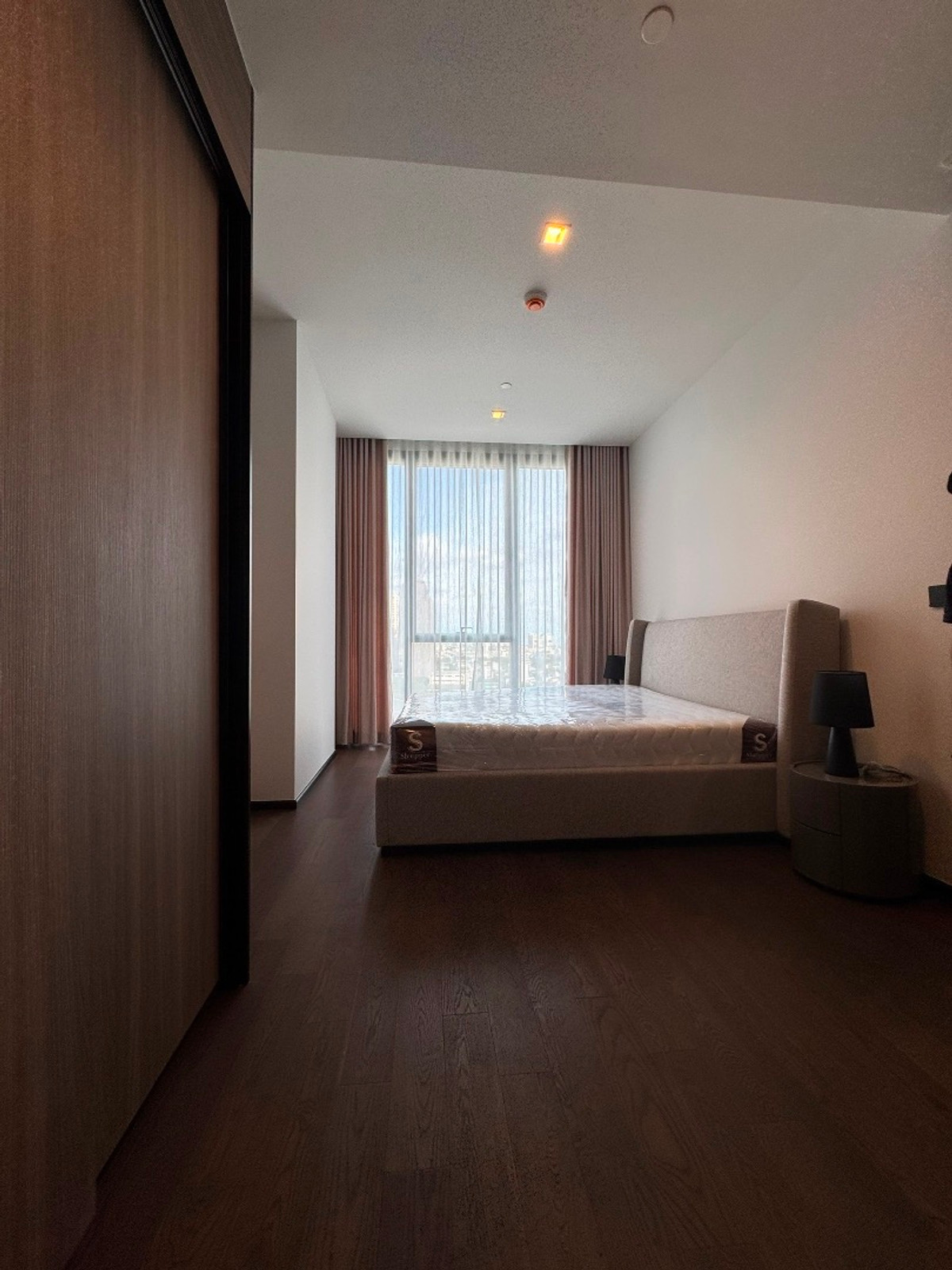 For SaleCondoSukhumvit, Asoke, Thonglor : AESTIQ Thonglor 📞 092-690-5445 1 Bedroom 49.48 sq.m. Only 12.6 MB — Lowest Price in the Project! Prime Thonglor Location | Pet Friendly | Great View | Private Lift
