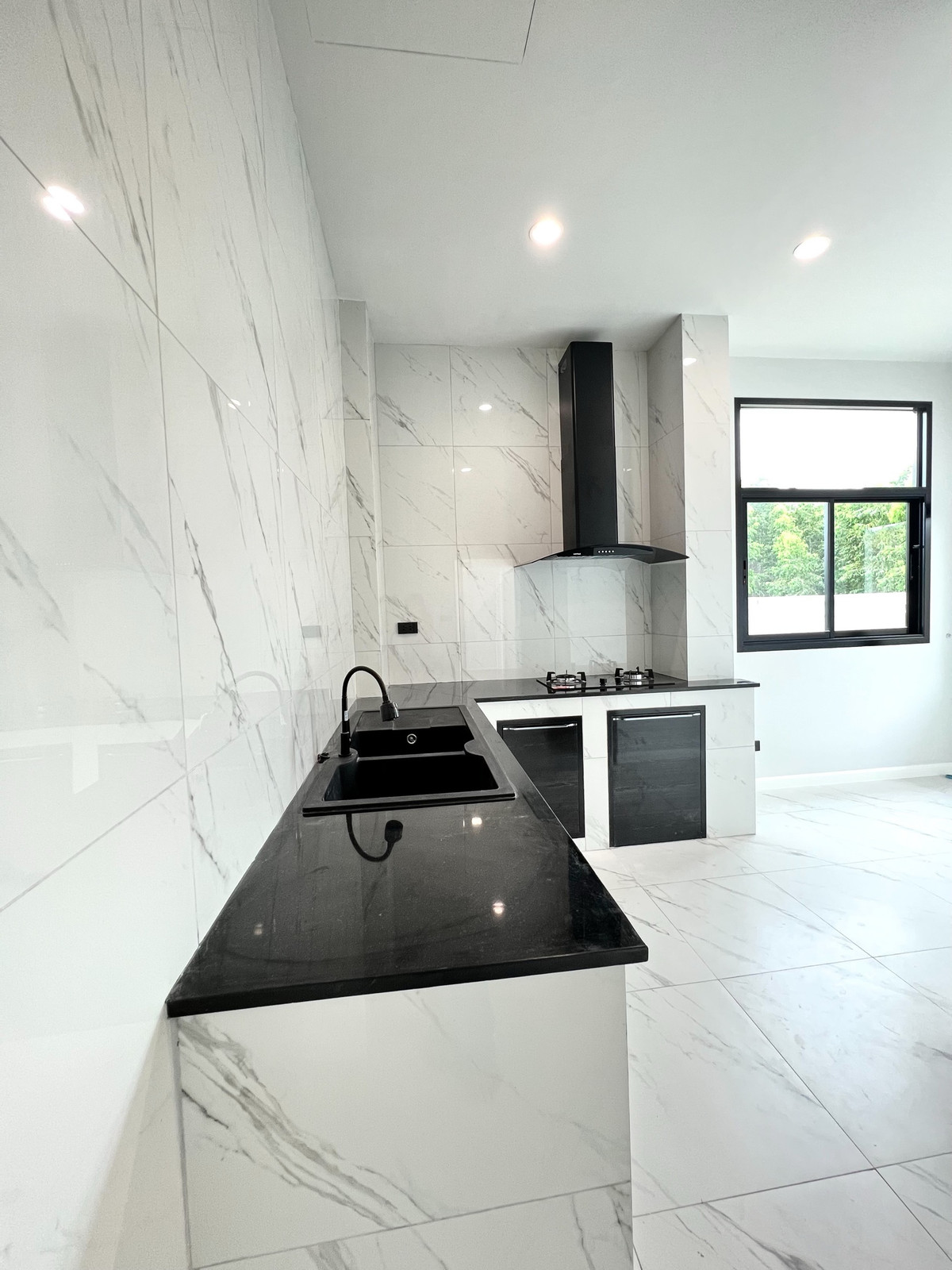 For SaleHousePattaya, Bangsaen, Chonburi : Detached House Muang Chon buri District Chonburi (FOR SALE) YEAN046