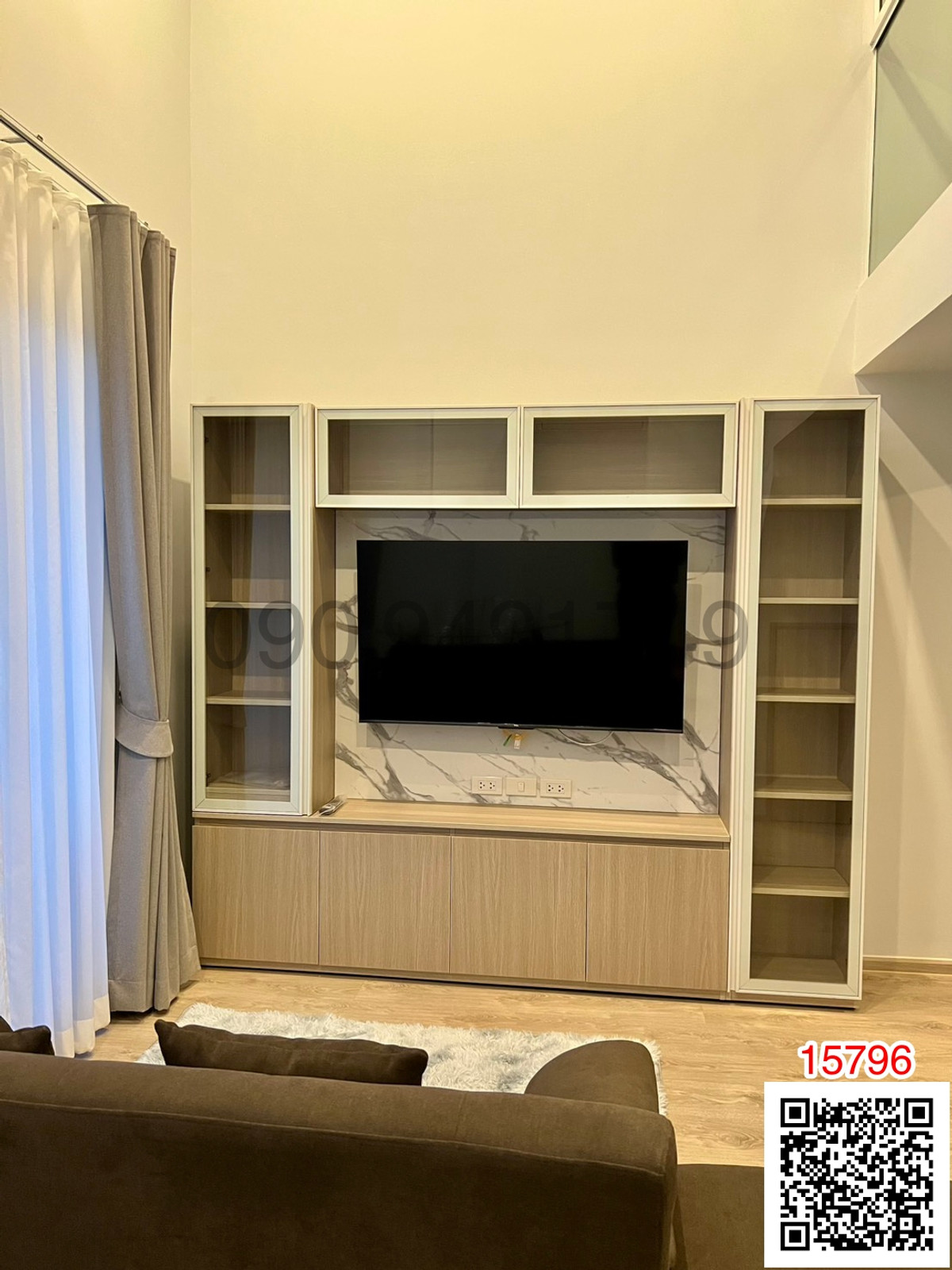 For RentCondoRama9, Petchburi, RCA : Condo for rent: The Tree Phatthanakan-Ekkamai, Loft room, 2 floors, near ARL Ramkhamhaeng 300 meters.