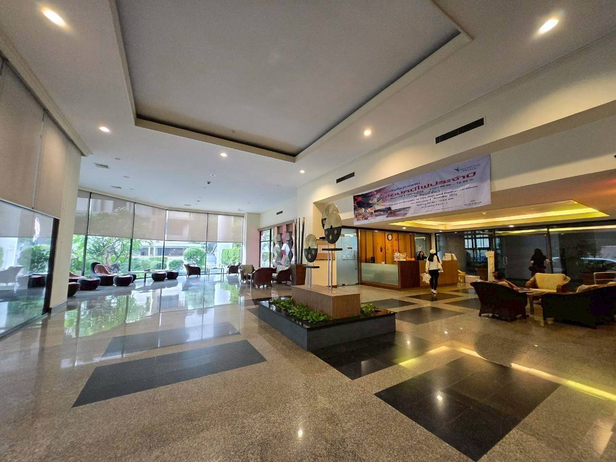 ขายคอนโดสุขุมวิท อโศก ทองหล่อ : 🔥ขายถูกคอนโด Richmond Palace 🔥ห้องมุม  รีโนเวทใหม่  143.82 ตร.ม. 3 นอน 3 น้ำ*ห้องแม่บ้าน