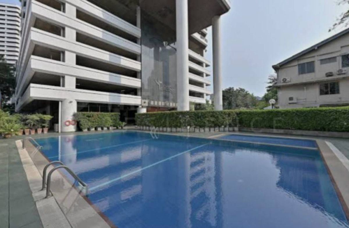 ขายคอนโดสุขุมวิท อโศก ทองหล่อ : 🔥ขายถูกคอนโด Richmond Palace 🔥ห้องมุม  รีโนเวทใหม่  143.82 ตร.ม. 3 นอน 3 น้ำ*ห้องแม่บ้าน